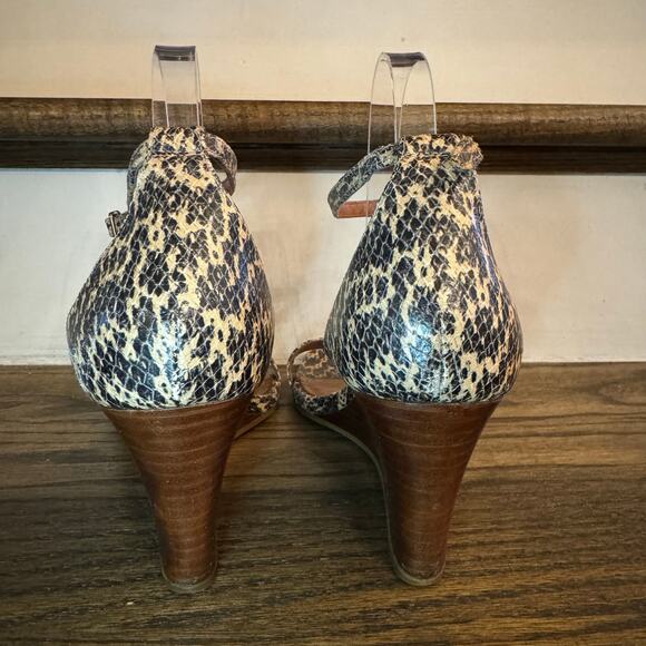 Coach Odetta Wedge With Signature Buckle Sandal Ankle Strap Size 9.5 - Picture 6 of 8